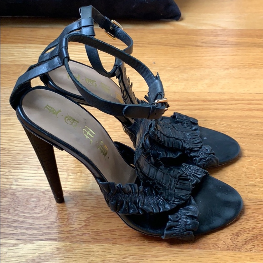 L.A.M.B. Leather Stilleto Shoes size 6
